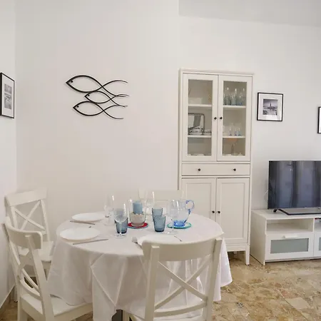 Antonietta - Spazioso Trilocale Centralissimo Grado