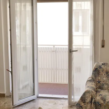 Antonietta - Spazioso Trilocale Centralissimo Apartment Grado