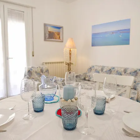 Antonietta - Spazioso Trilocale Centralissimo * Grado