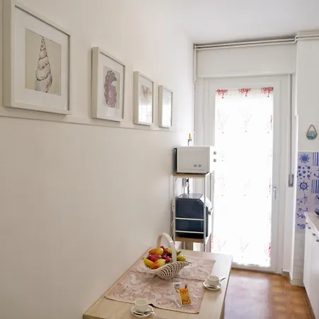 Antonietta - Spazioso Trilocale Centralissimo Apartment Grado